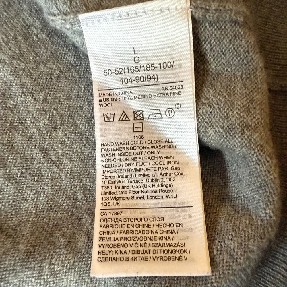 Banana Republic Men’s Merino Half Zip Sweater by Baruffa Charcoal Size‎ Large